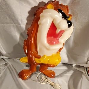 VINTAGE WALL LIGHT TAZ 1992